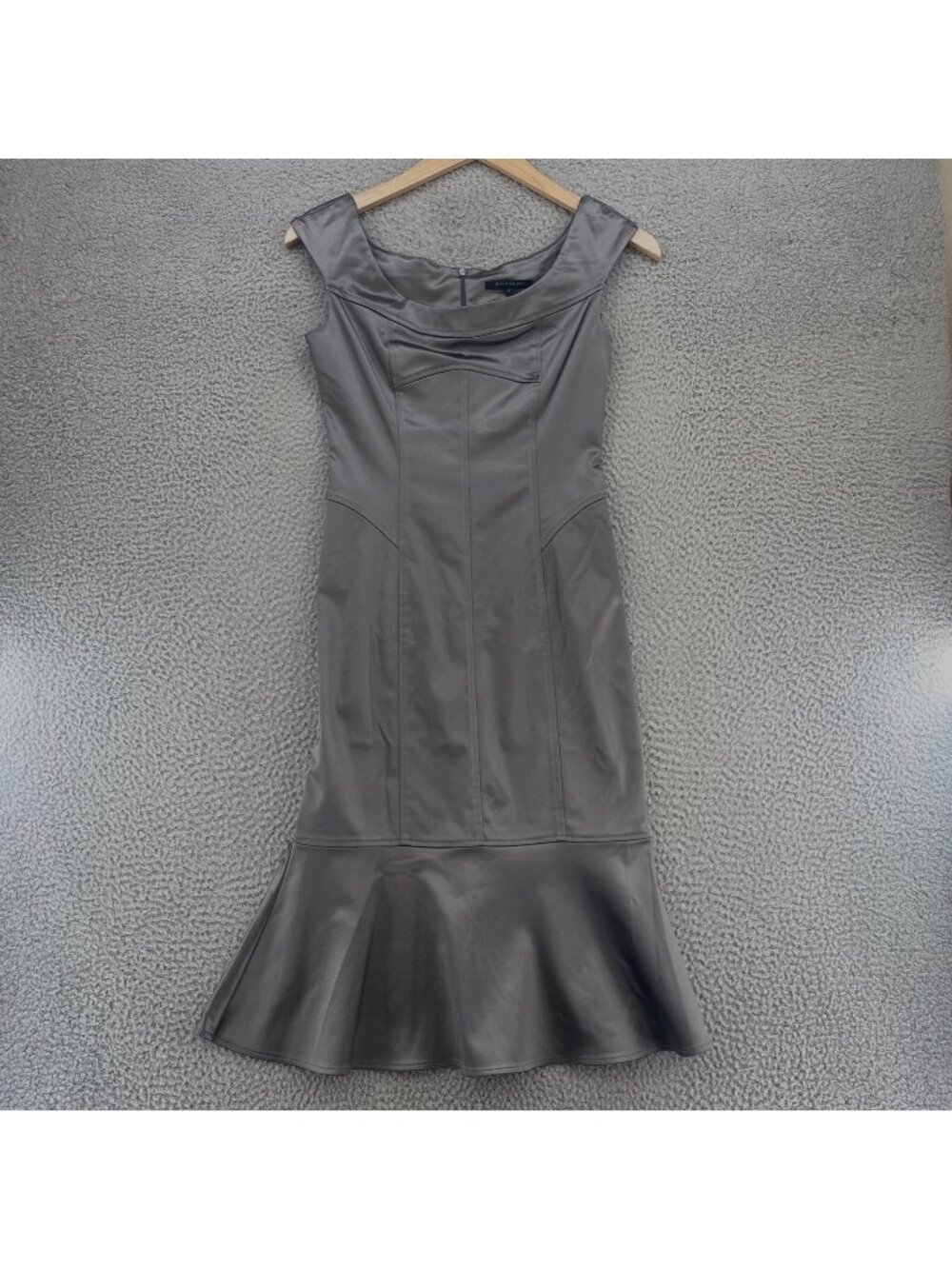 David Meister Dress Womens 6 Silver Satin Trumpet Skirt Sheath Cocktail Slimming